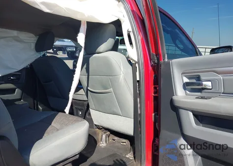 2015 Ram 1500 Lone Star z USA, uszkodzony, nr VIN 1C6RR7LT2FS759653